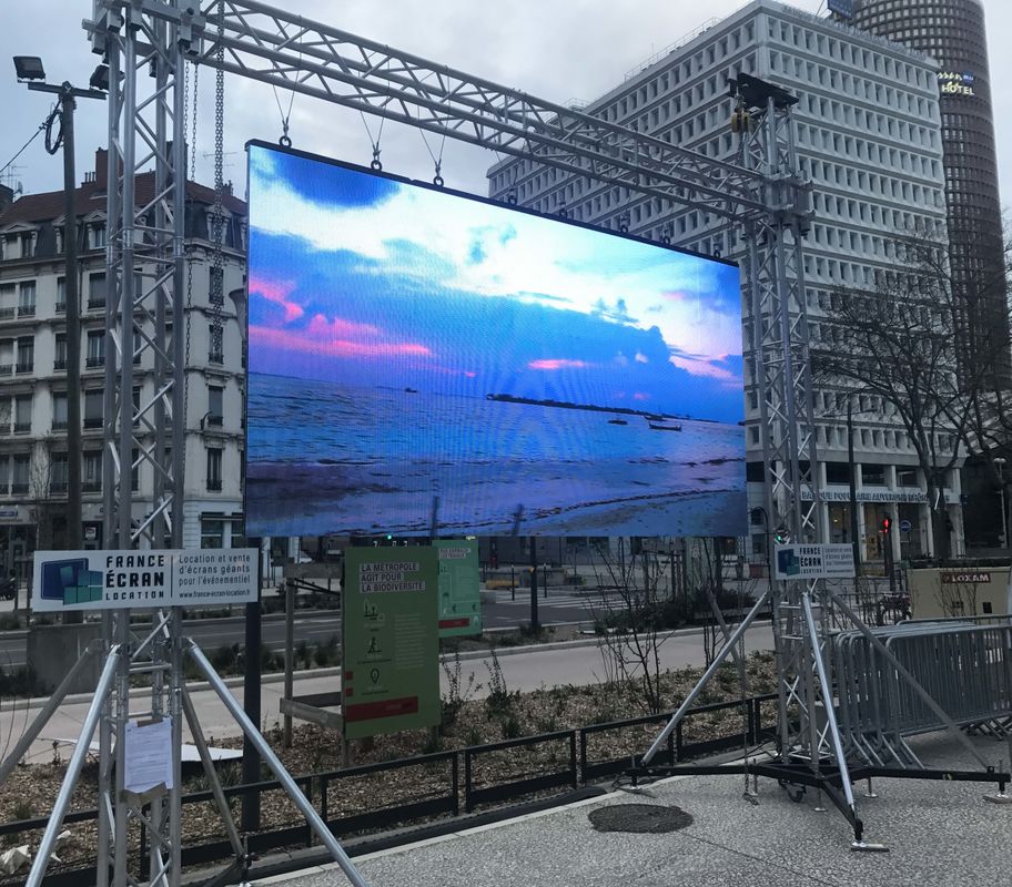 200 - 800W Videowand des Stadiums-LED im Freien, Miet-LED-Bildschirm P3.91